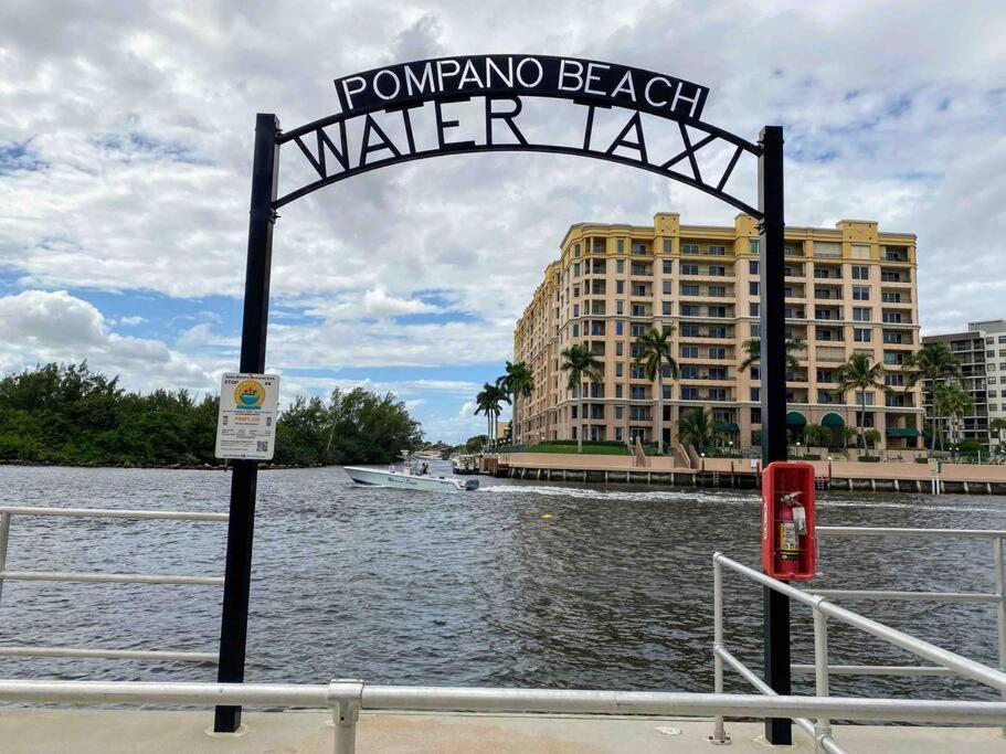 Across The Ocean Few Steps To Beach Contemporary Three Bedroom Townhouse Pompano Beach Eksteriør billede