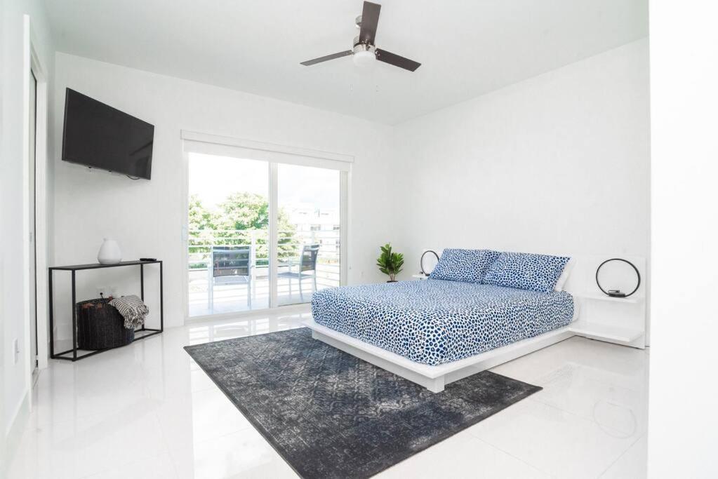 Across The Ocean Few Steps To Beach Contemporary Three Bedroom Townhouse Pompano Beach Eksteriør billede